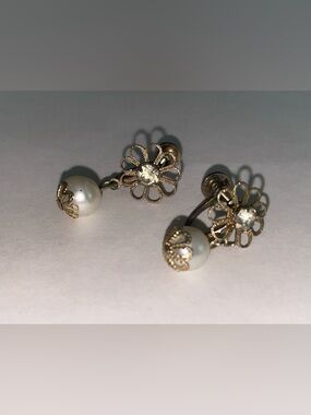 Vintage Gold Floral Pearl Drop clip on Earrings with Clear Crystal